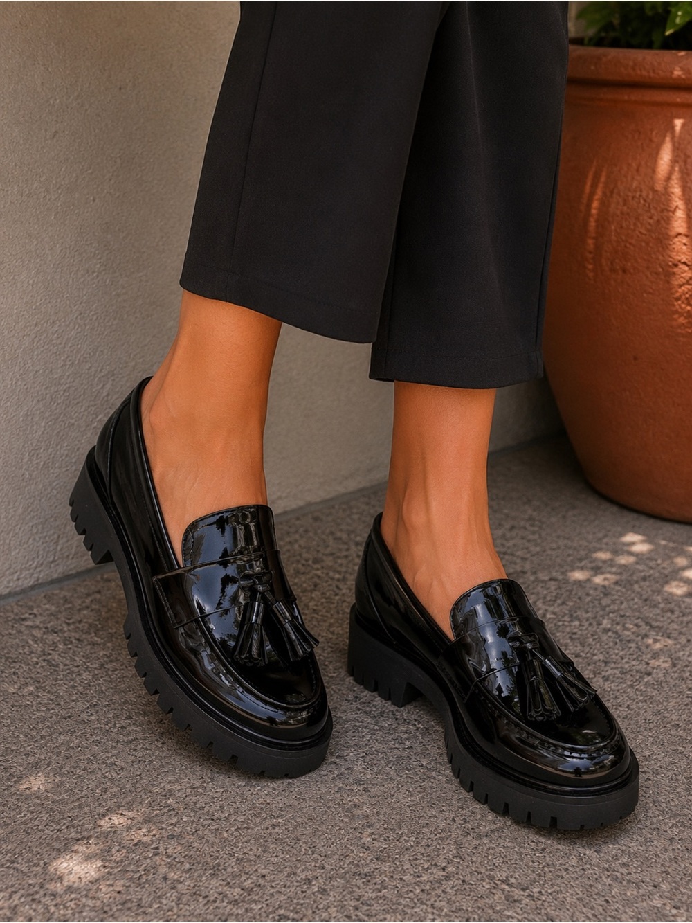 Nine West Gary Black Patent Tassel Lug Loafer size 8